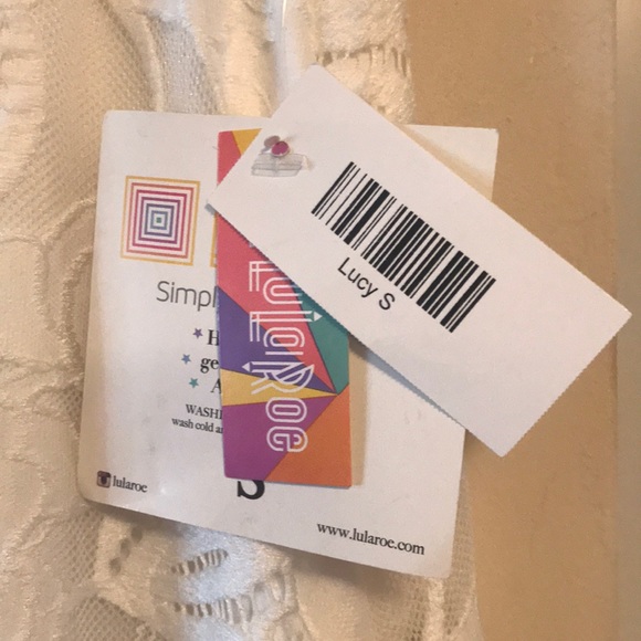 Brand NWT LULAROE “LUCY” Small Skirt In WHITE! - Picture 2 of 6